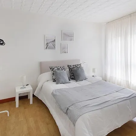 R2R - Acogedor Apartamento - 621B Oviedo